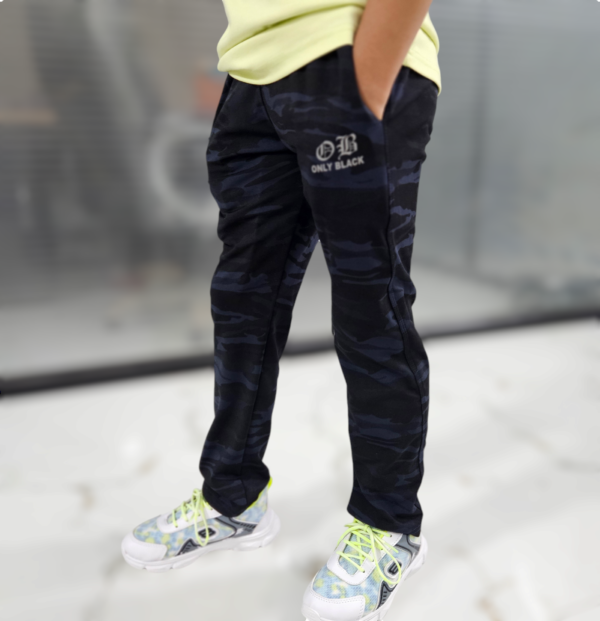 KiDS TRACKPANT + FREE 🎁  SOCKS - Image 1