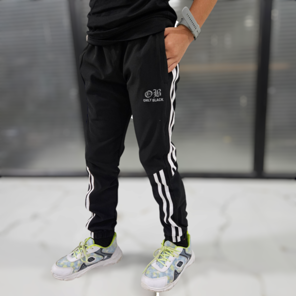 KiDS TRACKPANT FREE  🎁 1 PAIRS SOCKS - Image 1