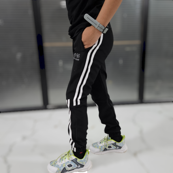 KiDS TRACKPANT FREE  🎁 1 PAIRS SOCKS - Image 2