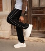 BLACK TRACKPANT SMART FIT